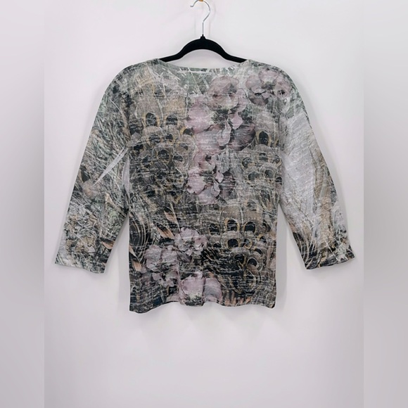 JESS & JANE Peacock Feather and Floral Top - Picture 4 of 4